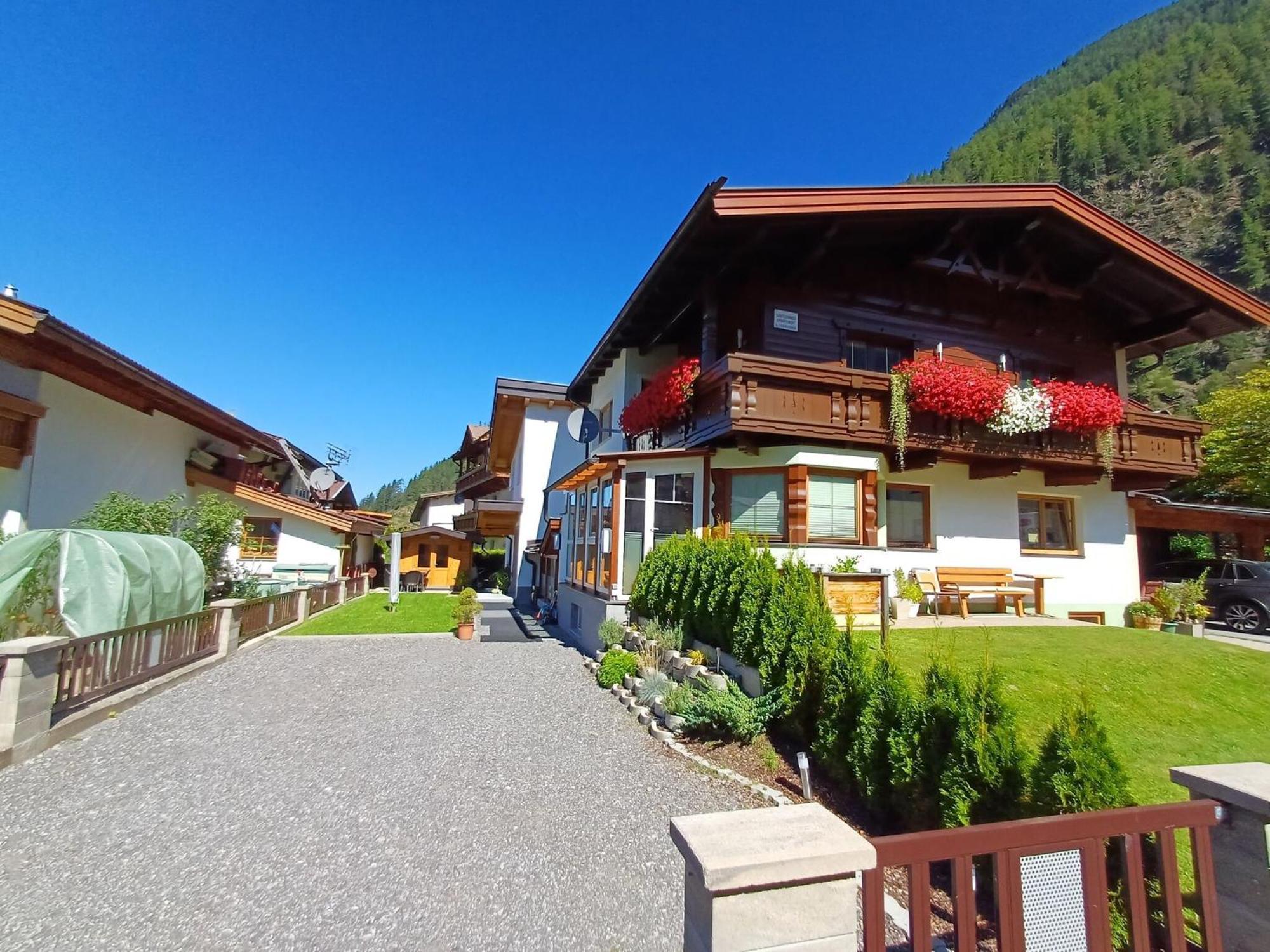 Modern Apartment In Langenfeld Near Ski Area מראה חיצוני תמונה
