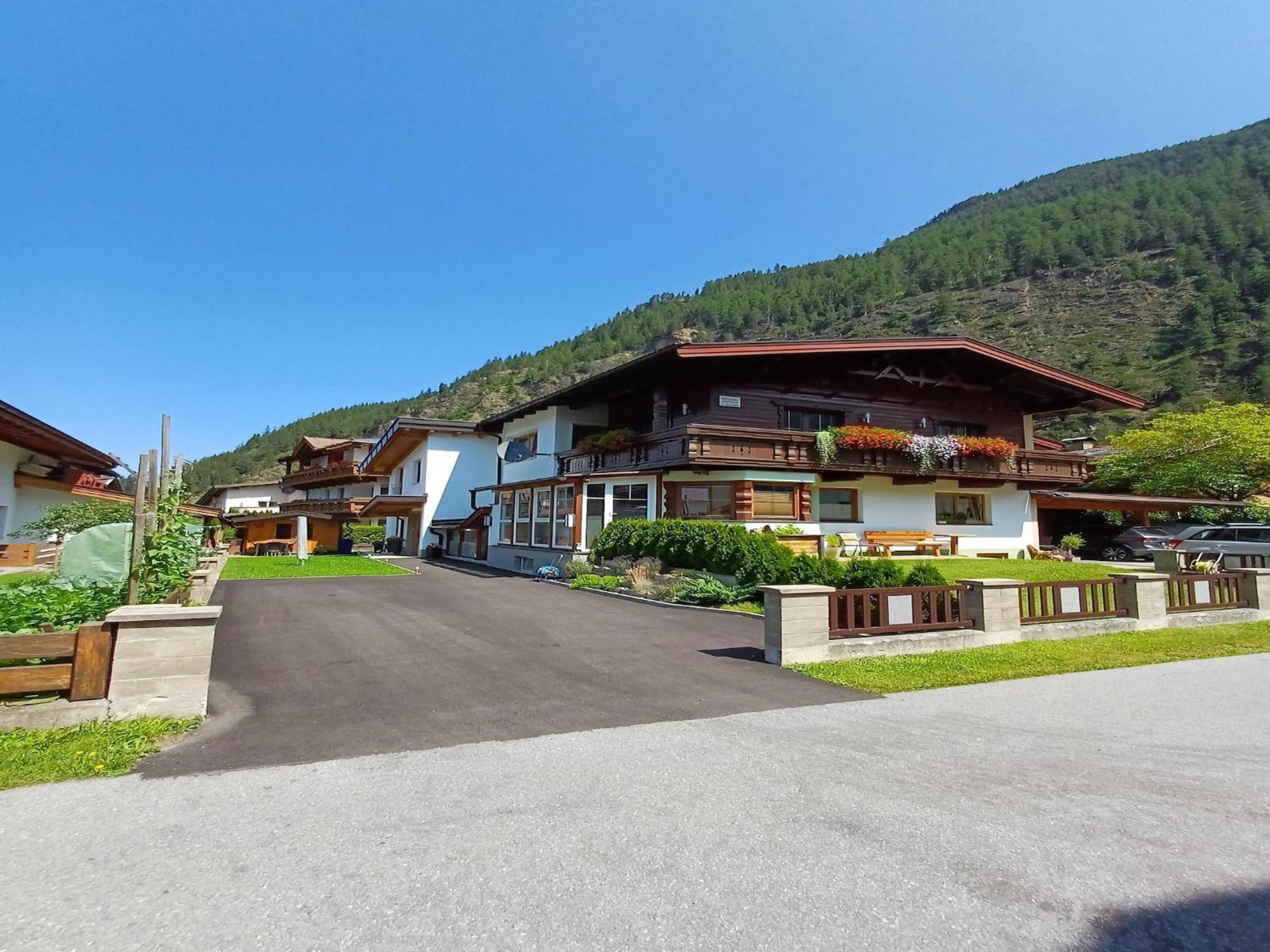 Modern Apartment In Langenfeld Near Ski Area מראה חיצוני תמונה